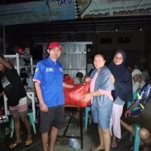 DPD PAN Manado Peduli Bencana Bambang: Malam Ini Kami Salurkan 500 Bungkus Makanan Ke Masyarakat Terdampak
