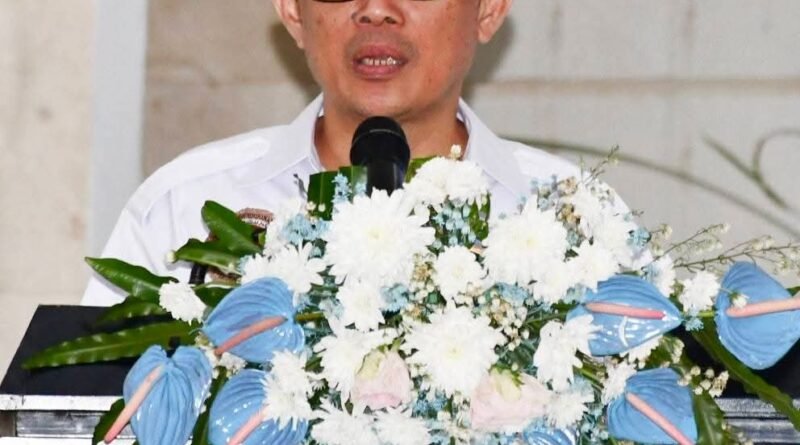 Dari Seminar Nasional Soemitronomics, Rektor UNSRAT : UMKM Fondasi Ketahanan Ekonomi Masyarakay Dari Seminar Nasional Soemitronomics, Rektor UNSRAT : UMKM Fondasi Ketahanan Ekonomi Masyarakay